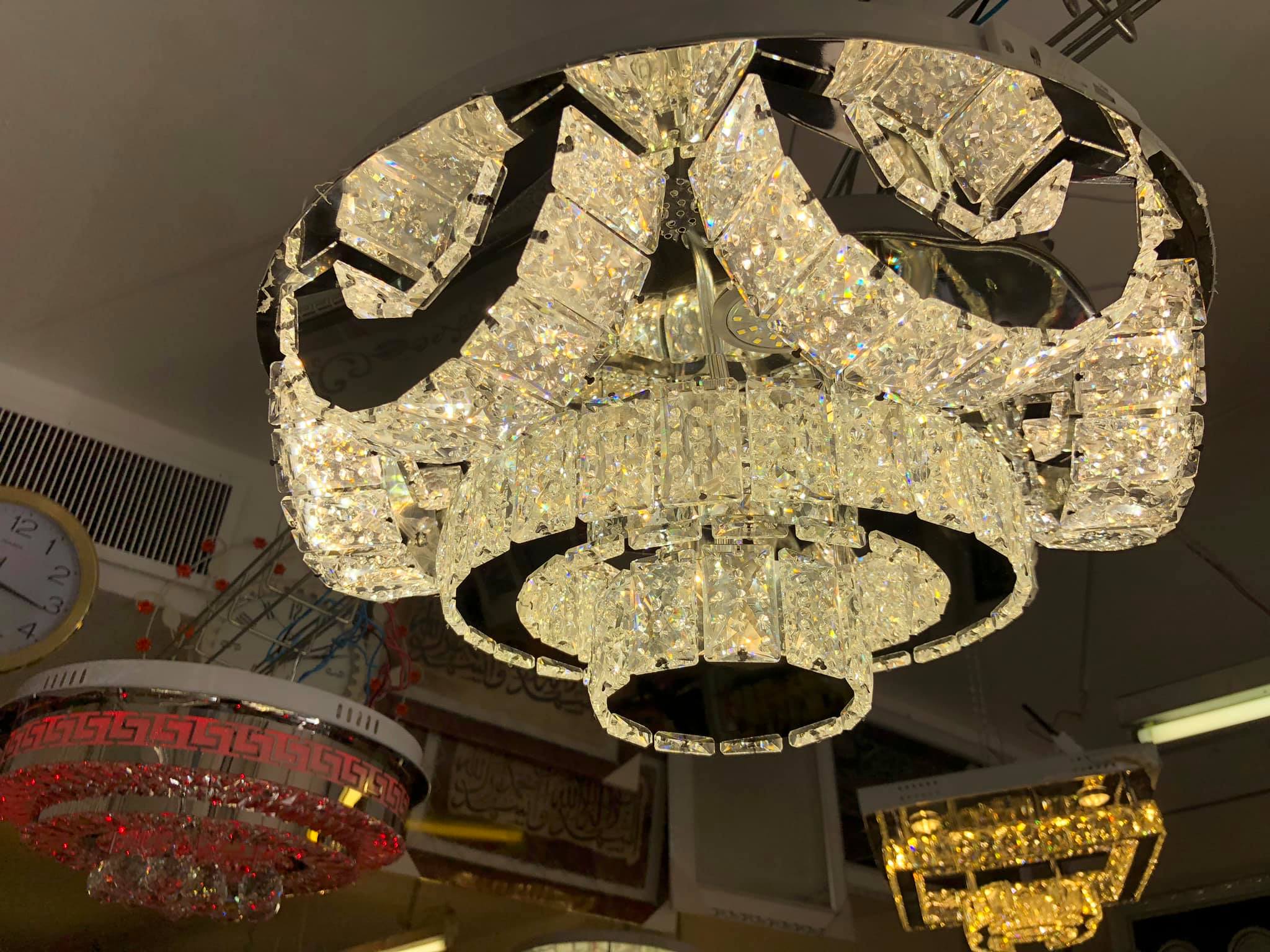 lustre jaune noir